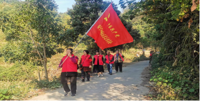 长铺镇万家坪社区：一名党员一面旗，模范带头做先锋_邵阳头条网