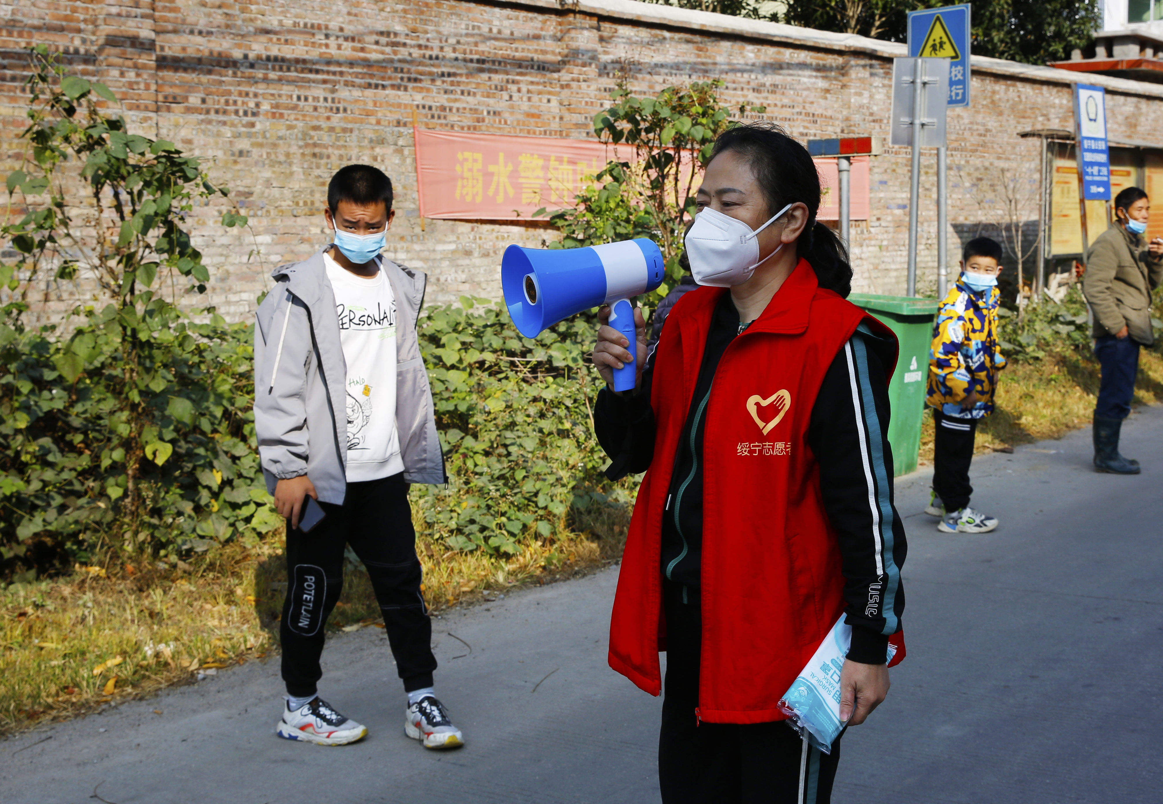 财政志愿红，“疫”线显担当_邵阳头条网