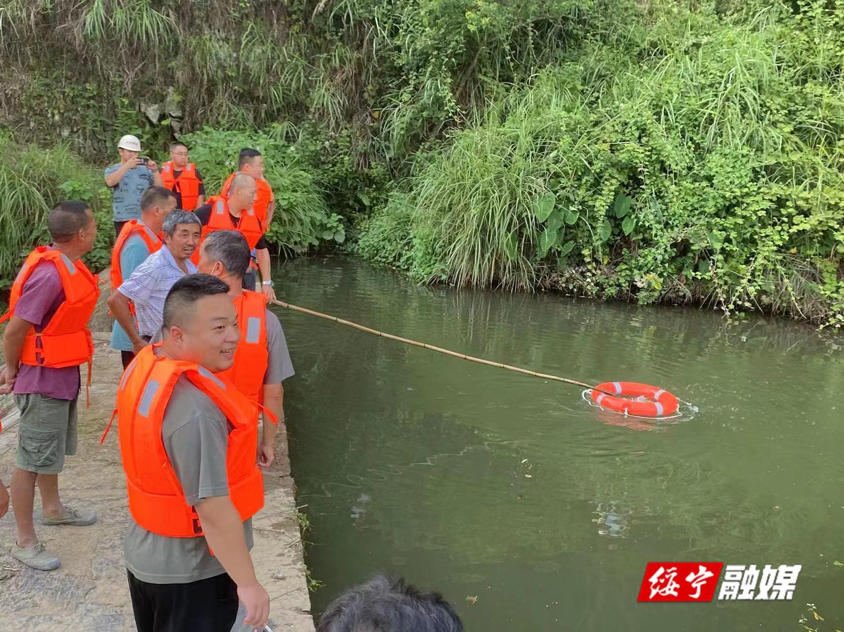 鹅公岭乡：开展防溺水演练 筑牢生命安全线_邵商网