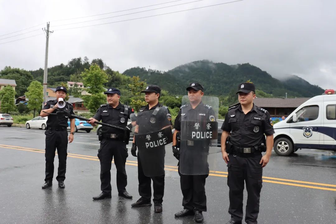 反恐防暴应急演练，开始！筑牢安全防线_邵阳头条网
