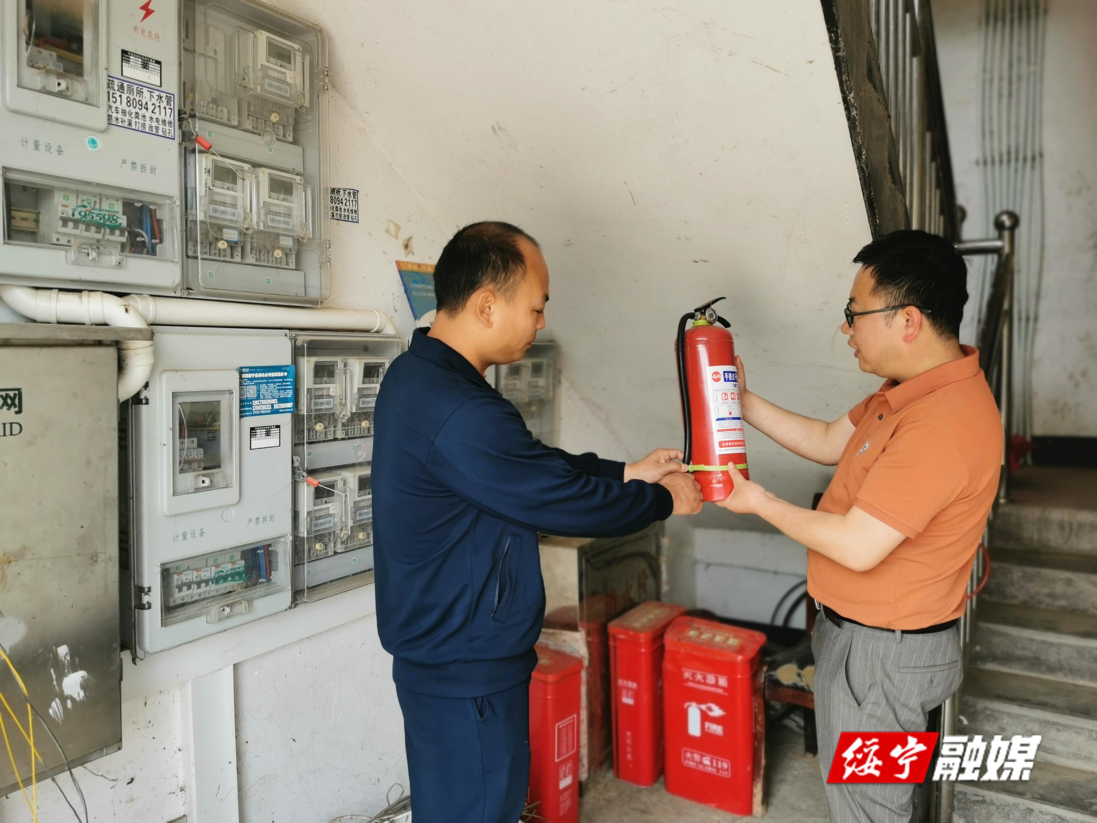 红岩镇：筑牢消防安全防线_邵阳头条网