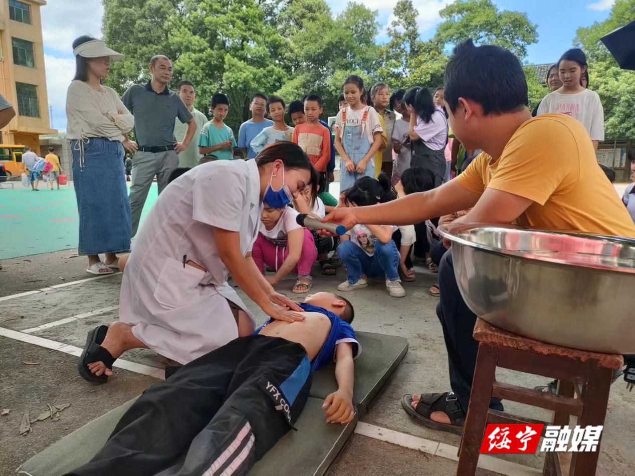 红岩镇开展暑假前防溺水演练_邵阳头条网