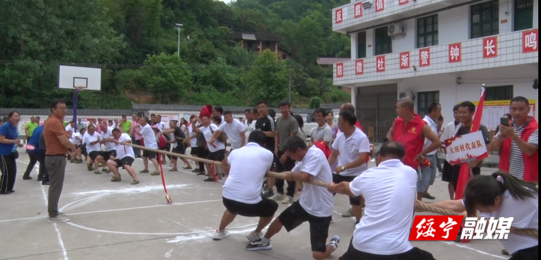 红岩镇：民族团结一家亲 一根绳系兄弟情_邵阳头条网