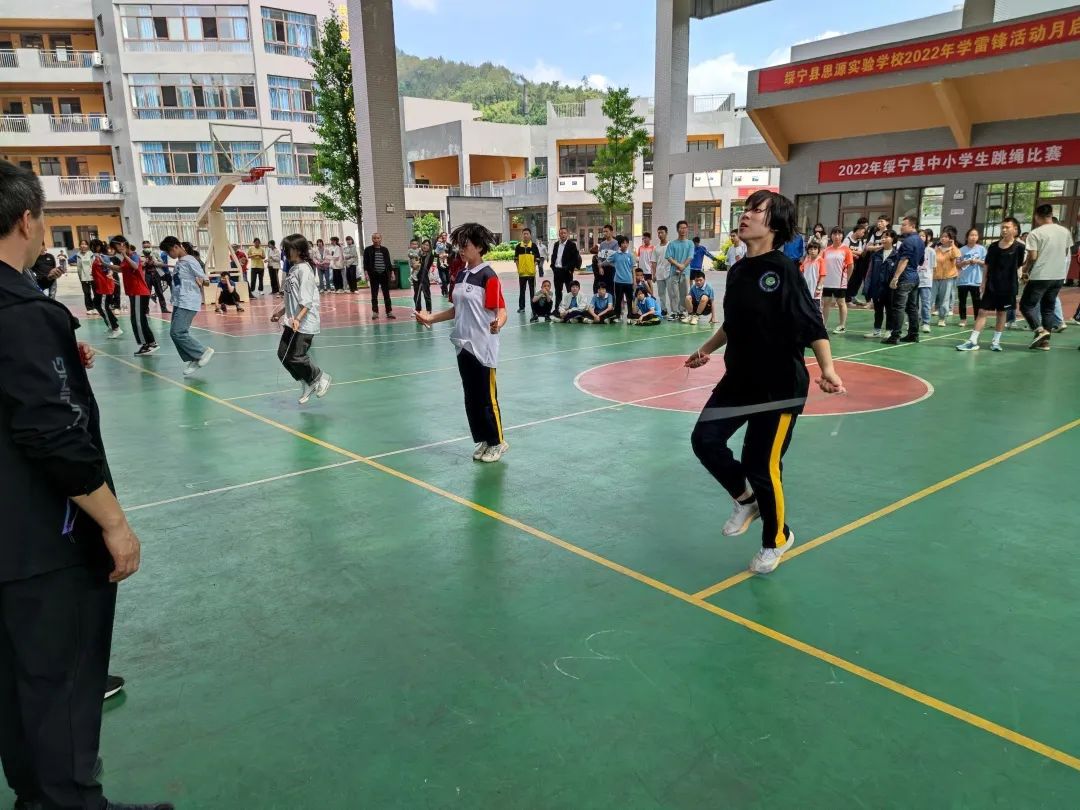 乐享“双减”，“绳”采飞扬—绥宁县举行2022年中小学生跳绳比赛_邵阳头条网