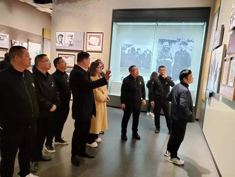 联合开展“传承红色基因，践行初心使命”主题党日活动_邵阳头条网