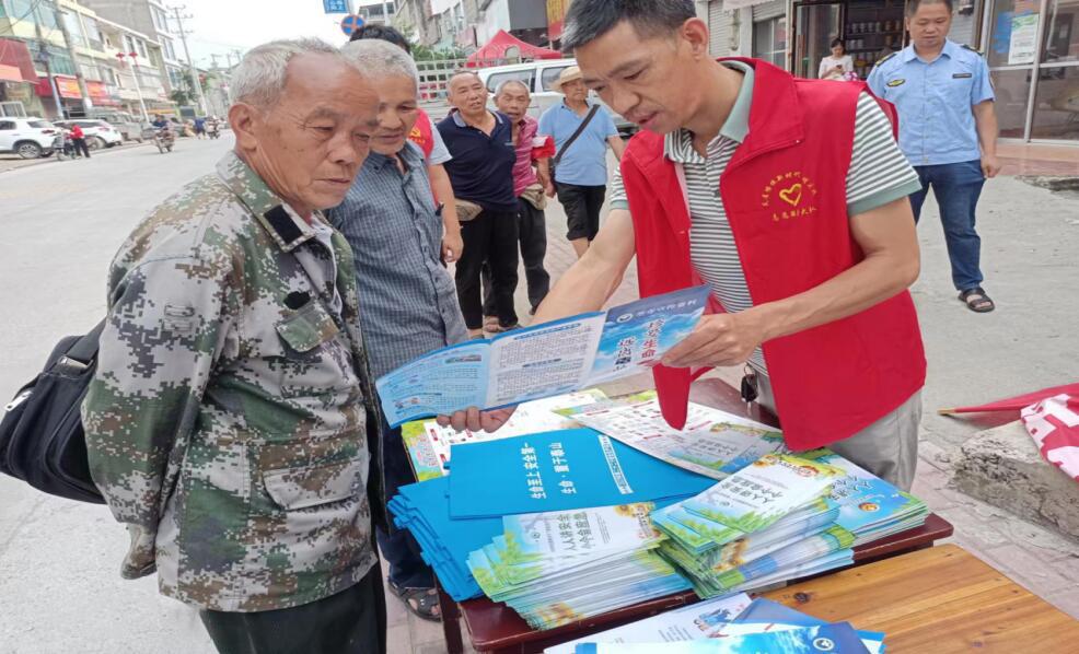 瓦屋塘镇：巧借“赶集日”开展禁毒宣传活动_邵阳头条网