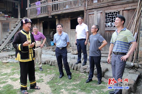 市政协委员来绥宁开展专题视察(图4)