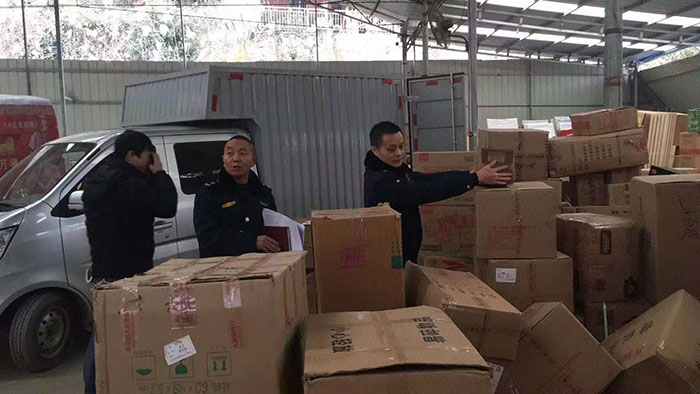 绥宁县交通运输局开展物流寄递企业安全检查(图2)