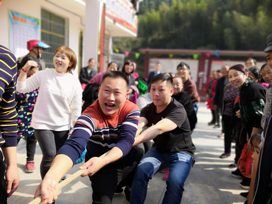 绥宁县民政局:扶志+扶智+强技甩“穷帽”集中展示扶贫成果(图16)