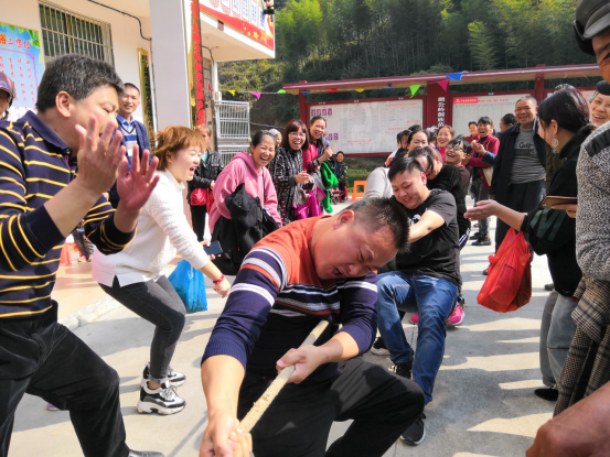 绥宁县民政局:扶志+扶智+强技甩“穷帽”集中展示扶贫成果(图13)