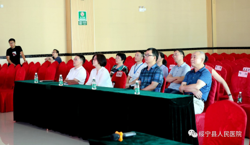 绥宁县卫健局领导调研指导县人民医院工作(图3)