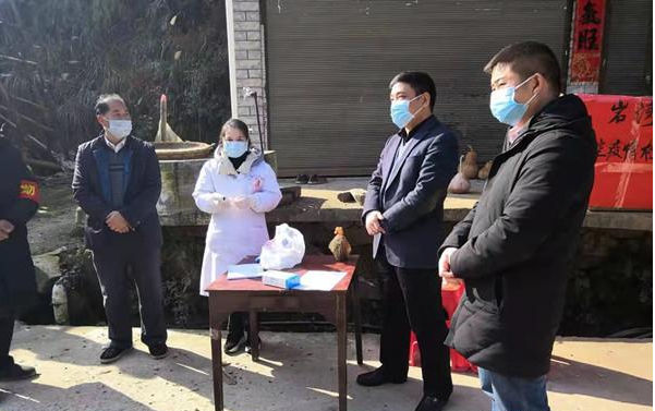 唐宏华到瓦屋塘镇、河口乡、麻塘乡全面督导疫情防控工作(图1)