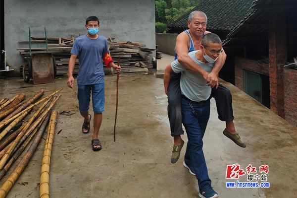 绥宁：86支驻村工作队“套餐”式服务全力助推疫情防控(图1)