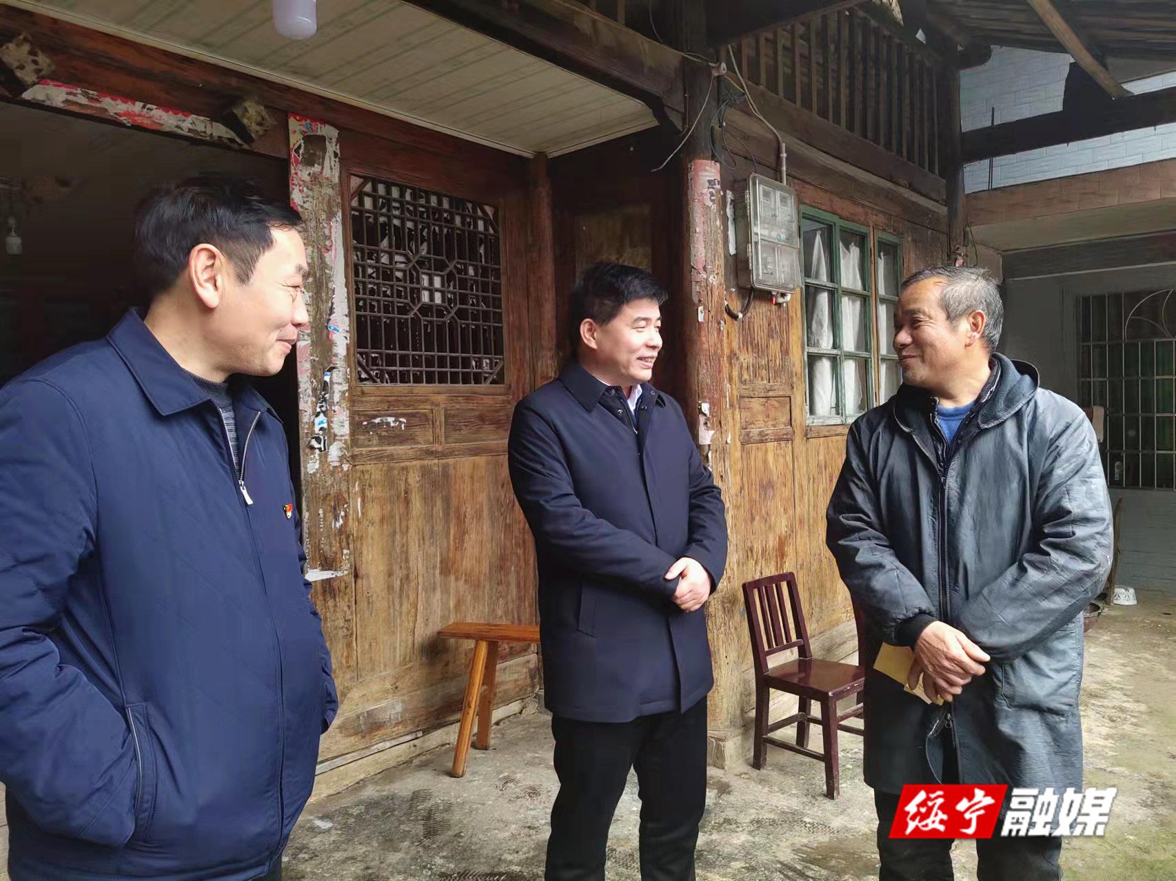 佘芝云到寨市乡开展安全生产检查、走访慰问等重点工作(图1)