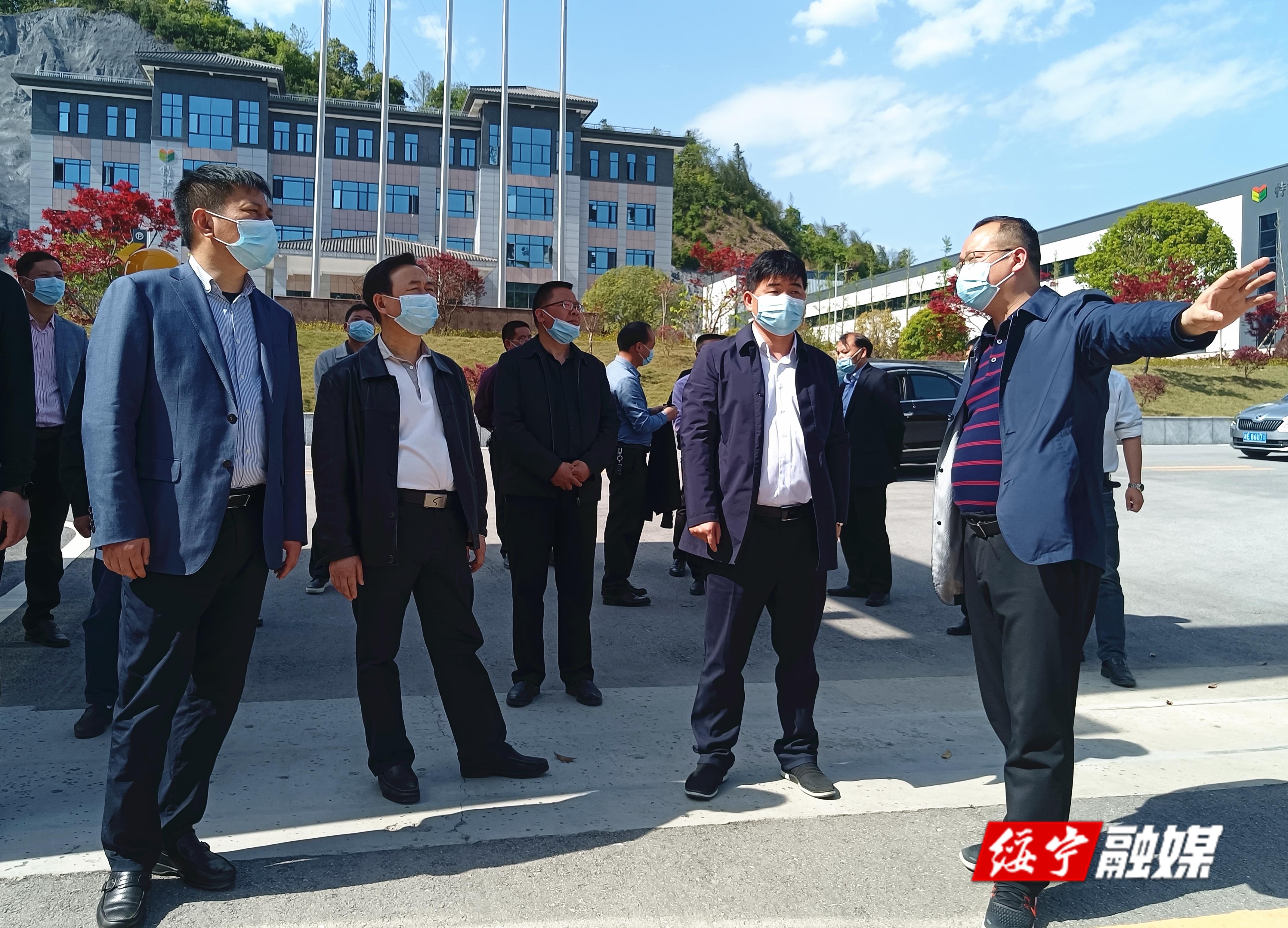 佘芝云在产业开发区调研时强调：提形象强管理扩规模增活力 进一步推进园区高质量发展(图1)