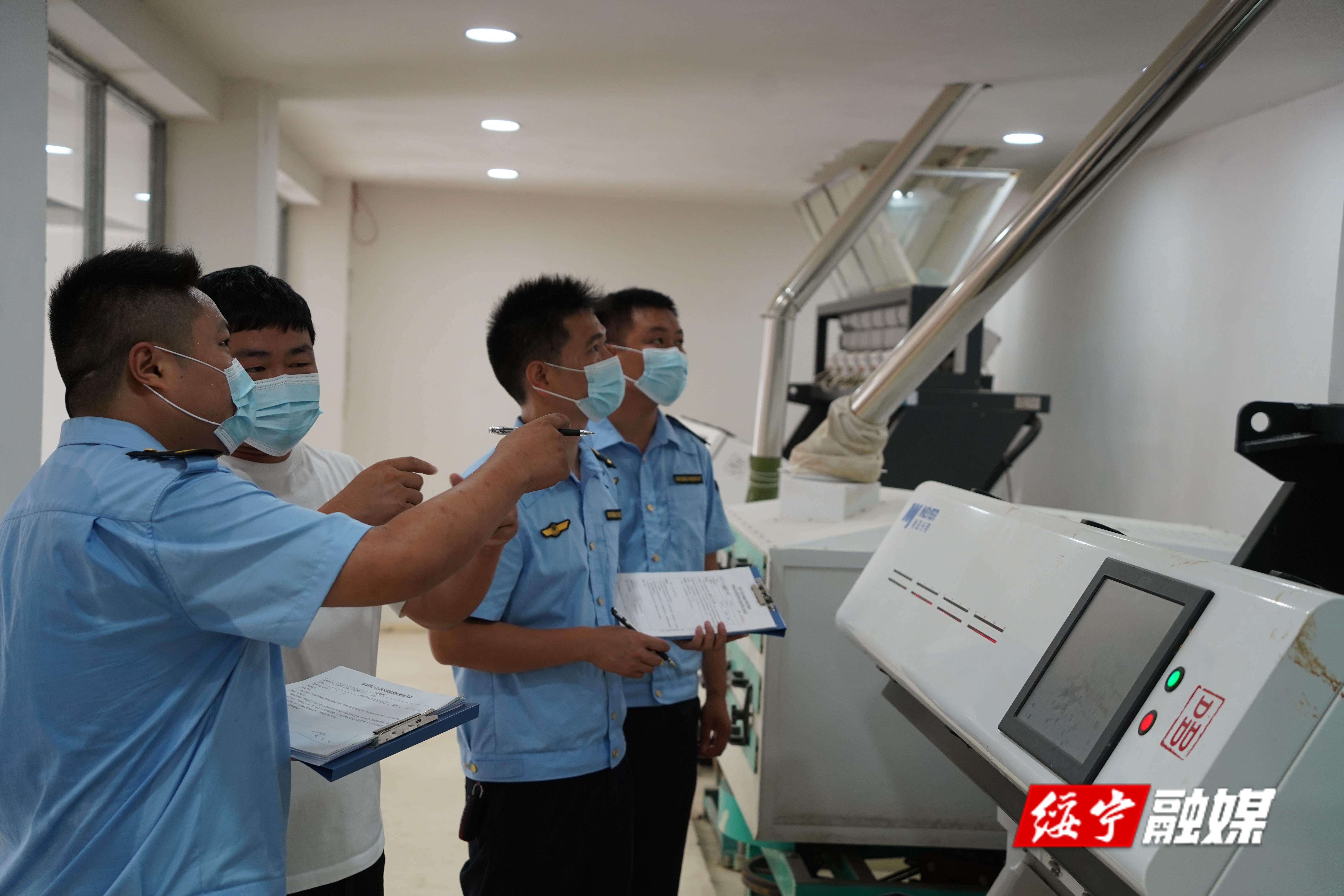绥宁县全力创建“省级食品安全示范县”(图2)