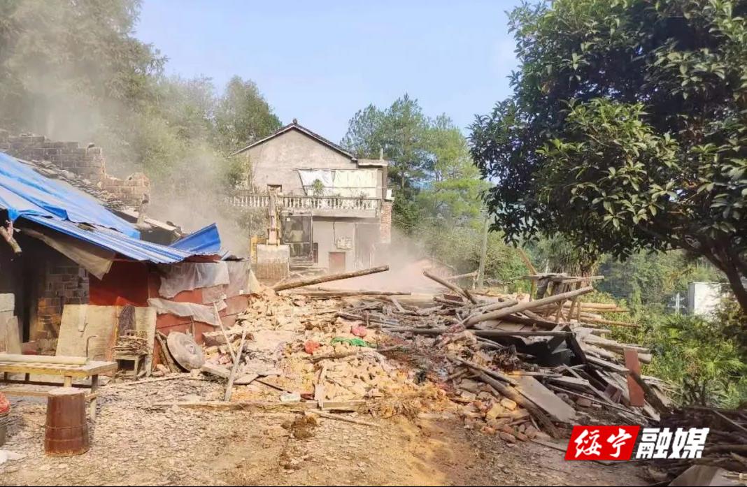 绥宁县召开自建房安全专项整治工作会议(图1)
