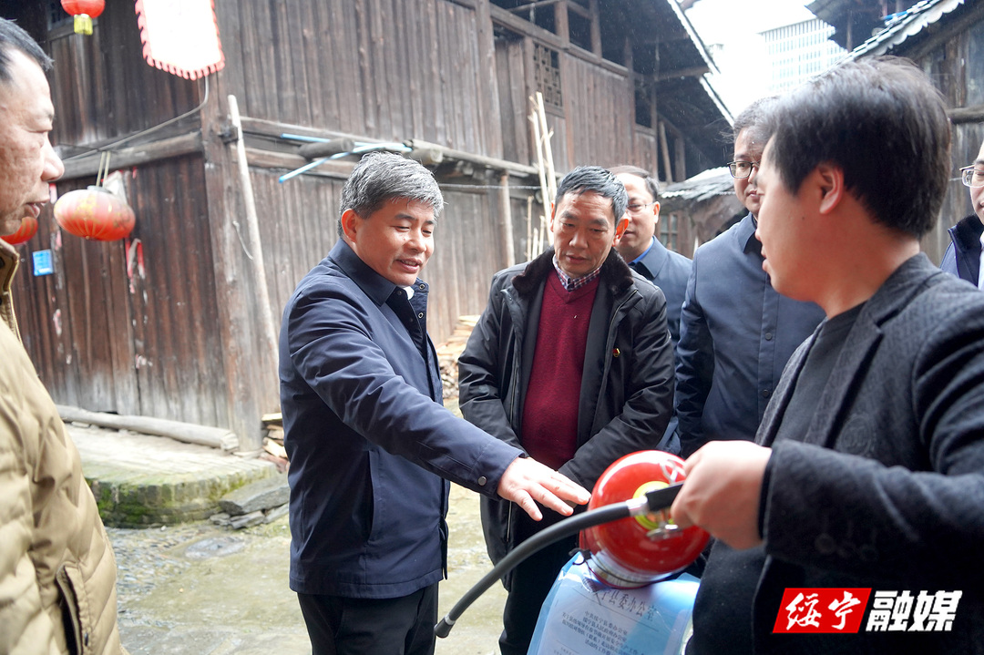 佘芝云赴寨市乡开展走访慰问、结对帮扶及安全生产检查工作(图2)