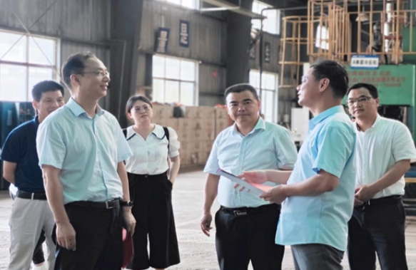 省生态环境事务中心副主任刘剑来绥宁县开展“两山”理念实践转化调研(图2)