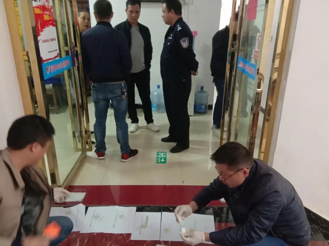 绥宁县组织2020 年转业安置士官开展禁毒知识培训和“清隐”行动(图1)