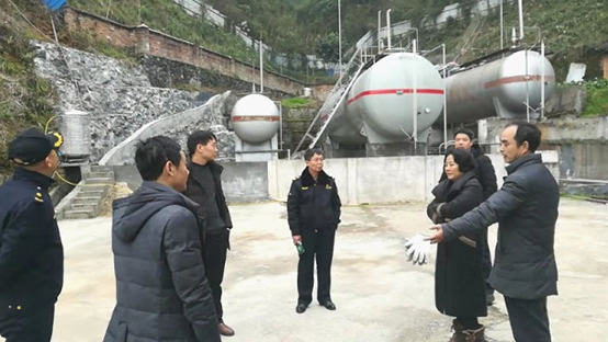绥宁县城管执法局开展节前安全生产检查(图1)