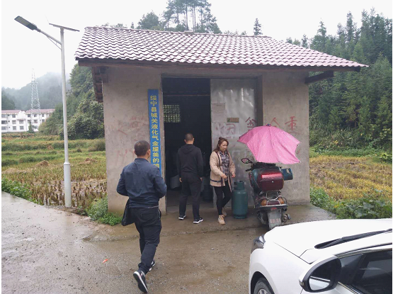 绥宁县城管执法局开展中秋、国庆节前安全生产大检查(图1)