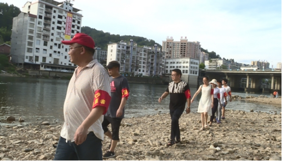 绥宁县长铺镇：开展防溺水应急演练 鸣响生命安全警钟(图3)