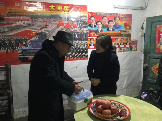 袁玲赴长铺镇走访慰问困难台属(图1)