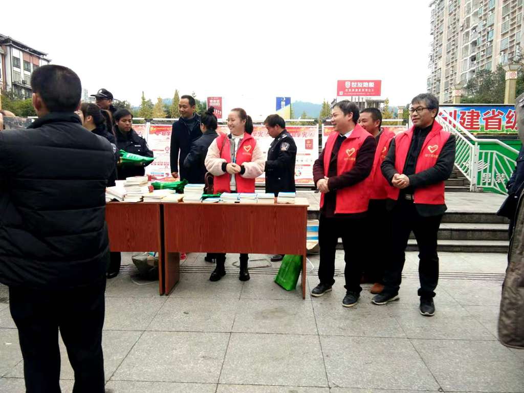 绥宁县财政局积极参加法制宣传活动(图2)