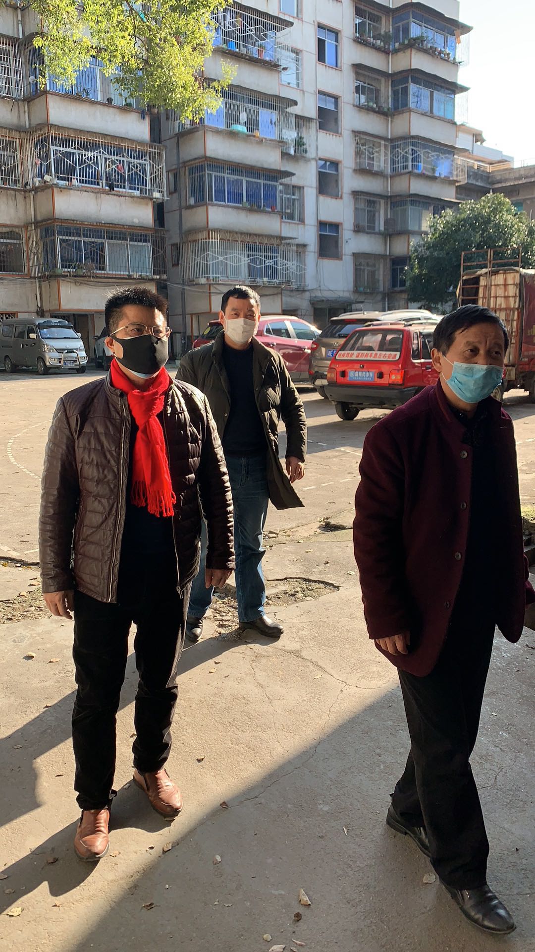 绥宁县：筑起防控“钢墙铁墙” 助力企业复工复产(图1)