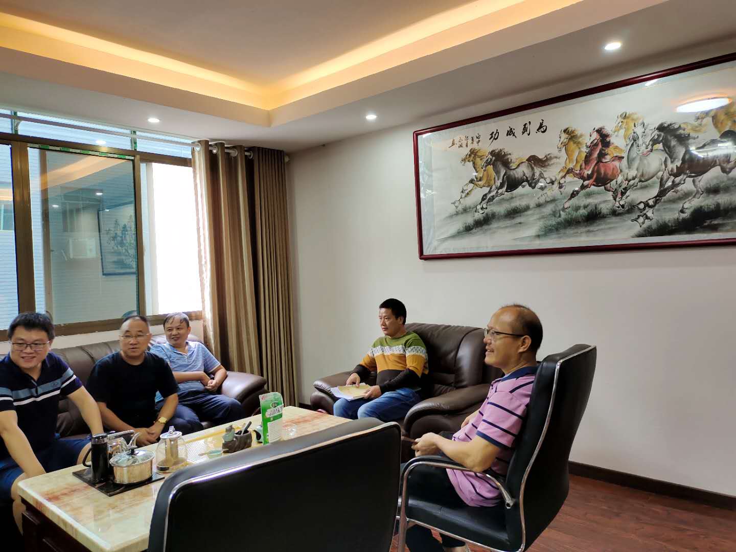 “助推高质量、勇夺双胜利”绥宁县重点建设项目劳动竞赛准备中(图1)