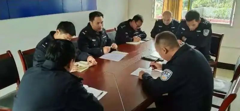 绥宁公安掀起学习十九届五中全会精神热潮(图5)