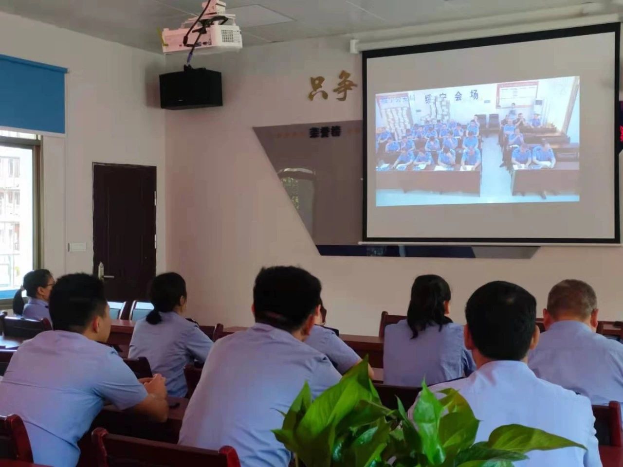 绥宁县公安队伍教育整顿总结大会召开(图2)