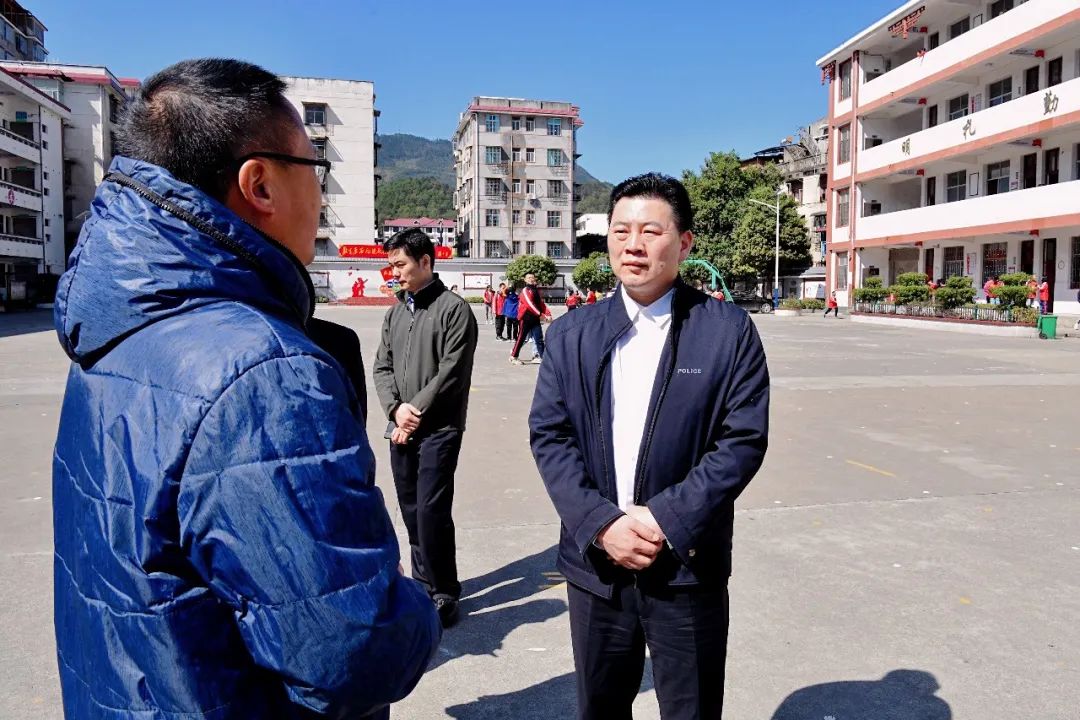 李长跃同志到城步、绥宁调研督导基层公安工作(图1)