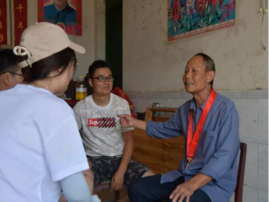 湖南城建职业技术学院走进稠清慰问老党员 赓续红色血脉(图1)