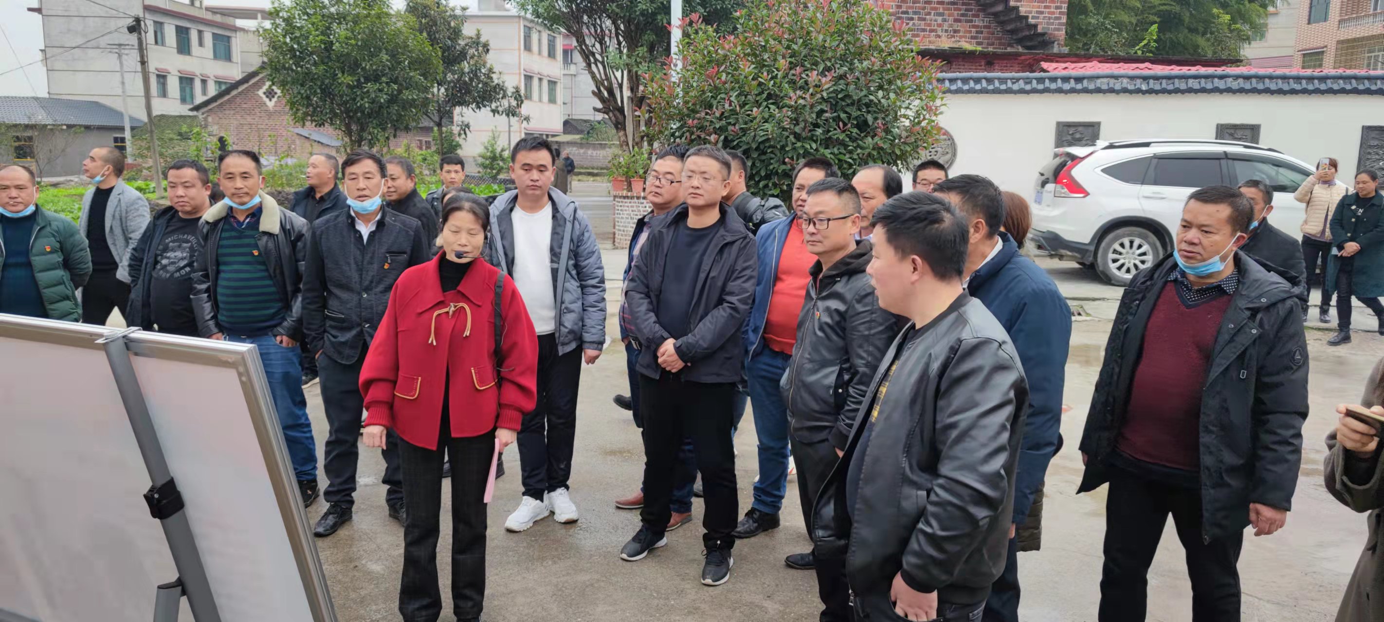 取真经，寻良策——红岩镇实地考察乡村振兴示范村(图2)