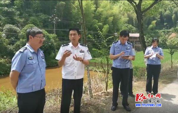 刘定湘督查绥宁县建党100周年交通安保工作(图2)