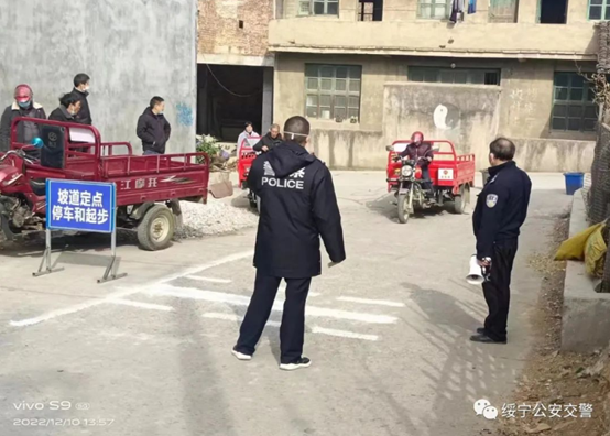 绥宁公安交警认真开展摩托车“送考下乡”活动(图6)