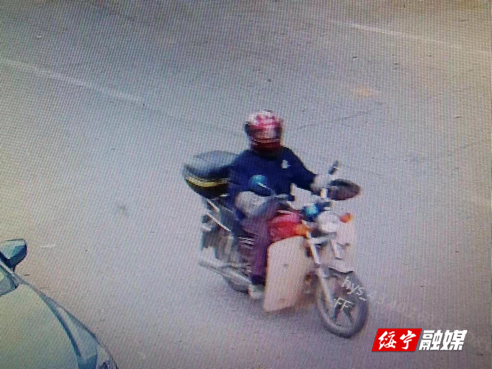 绥宁交警连续奋战120小时 破获一起交通肇事逃逸案(图2)