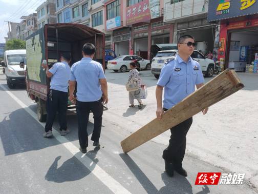 绥宁县多部门联合开展“三轮车”违法载人整治行动(图3)
