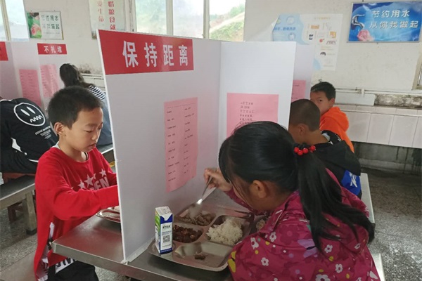 绥宁县：乡村学校的“营养餐” 让孩子们“吃出”满满的幸福(图3)