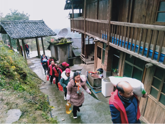 春风行动，绥宁119名困境儿童得到新年助学慰问金(图2)