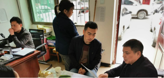 绥宁县民政局开展绥宁县社会救助兜底保障工作“回头看”督查整改工作(图2)