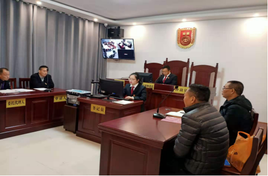 绥宁县人社局：走进仲裁庭审   感受阳光仲裁(图1)