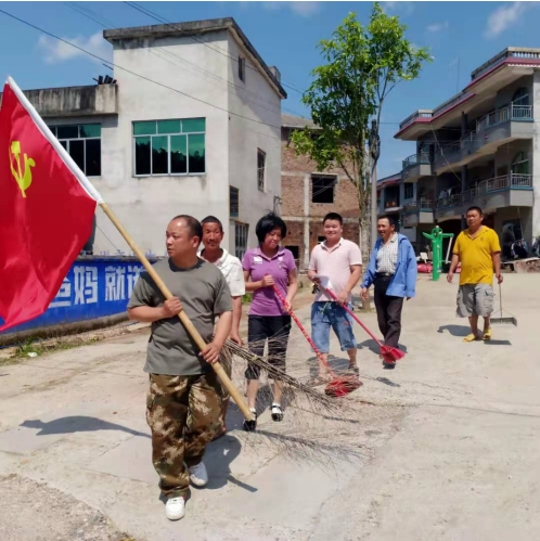 唐家坊镇:“党建红”引领“志愿红” 推动新时代文明实践落地生根(图2)