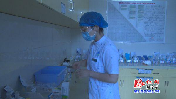 绥宁县护士热议习近平总书记向全国广大护士节日慰问重要讲话精神(图4)