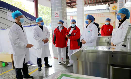 绥宁县人民医院开展疫情防控督查，做实防疫功(图1)