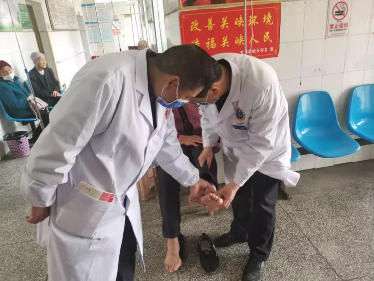 医疗联动，服务基层——绥宁县中医医院开展下乡健康义诊暨指导教学活动(图2)