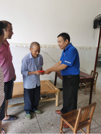绥宁县医保局开展关爱退役军人活动(图2)