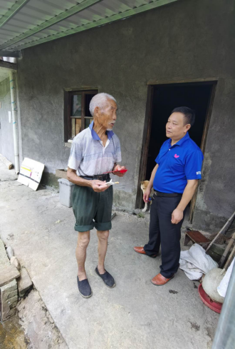 绥宁县医保局开展关爱退役军人活动(图3)
